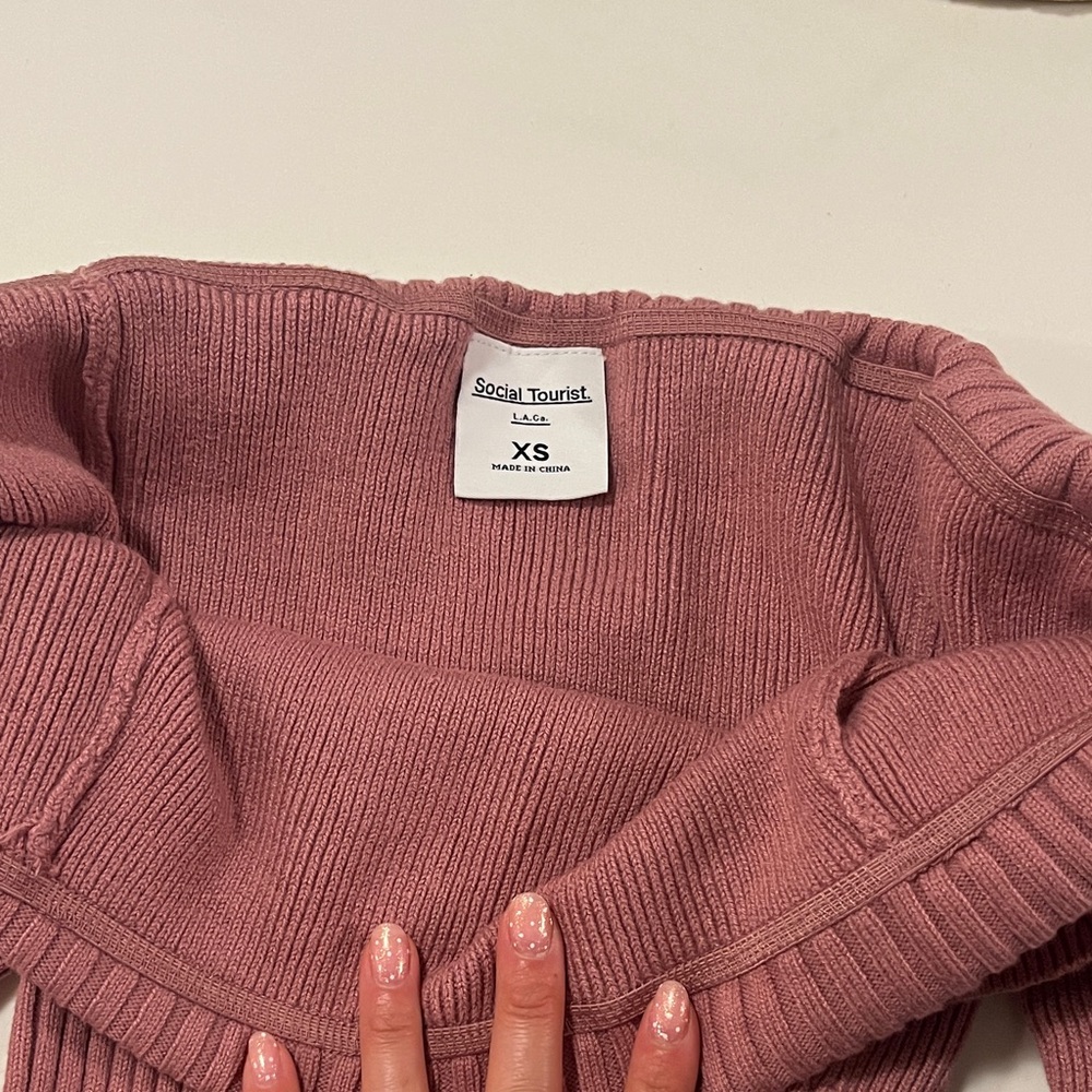 Off-Shoulder Ribbed Pink Sweater Top - Picture 2 of 2